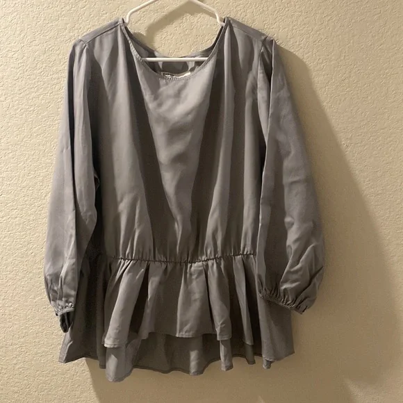 David meister 1X ruffle top NEW ❤️🔥 grey blouse plus size top - Picture 3 of 9